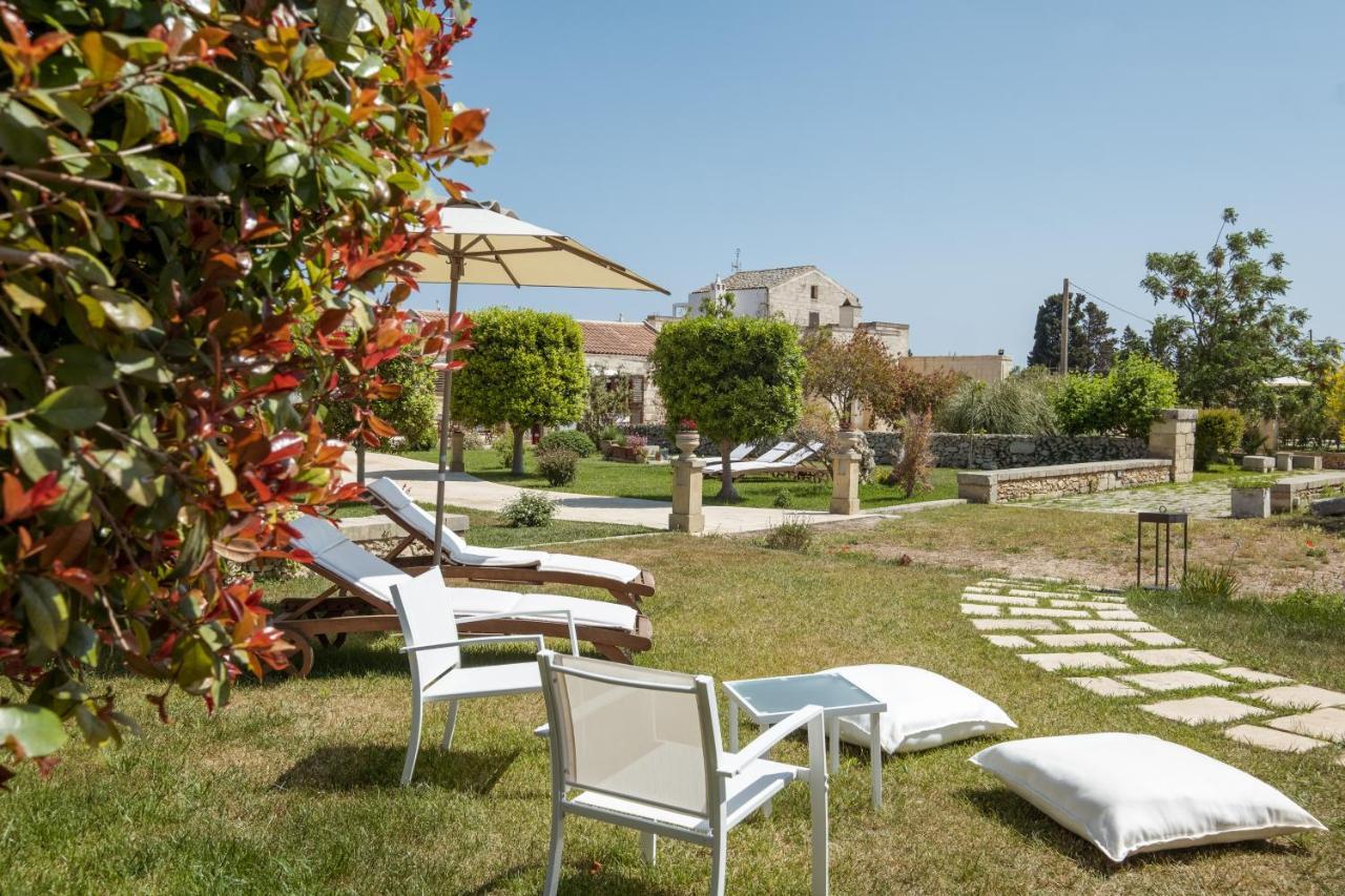 Agriturismo Masseria Costarella Borgagne Exterior photo