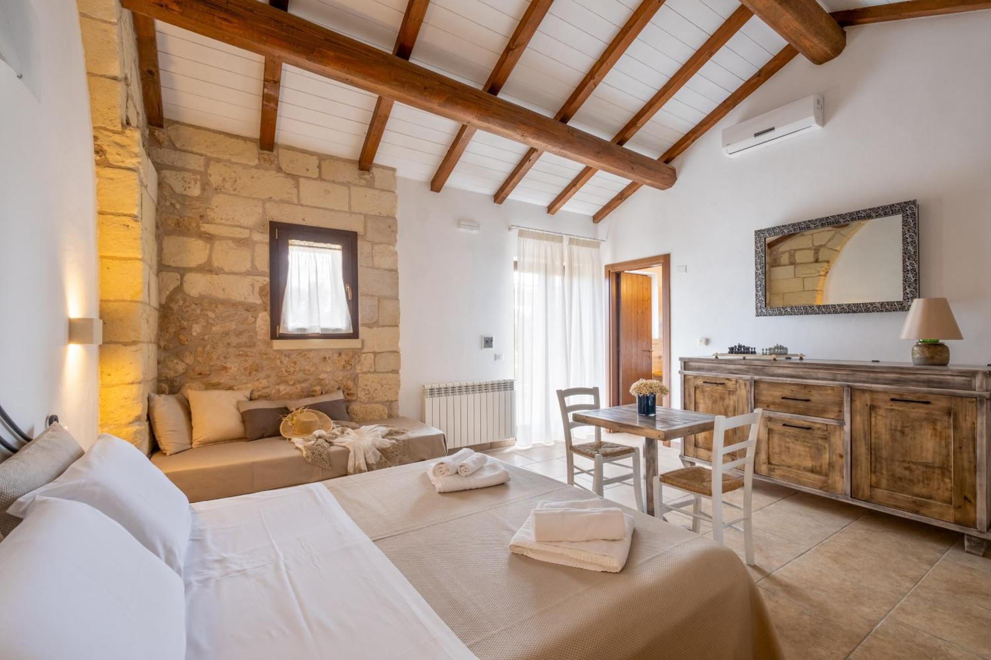 Agriturismo Masseria Costarella Borgagne Exterior photo